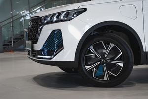 Chery Tiggo 7 Pro Plug-in Hybrid 2024 года, 0 км - вид 9