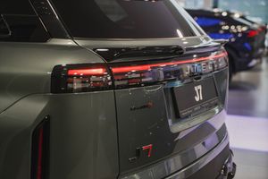 Jaecoo J7 Ultimate - вид 8