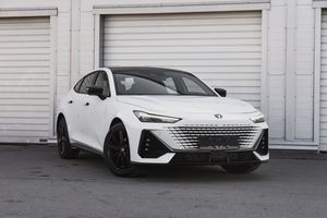 Changan UNI-V 2023 года, 0 км - вид 3