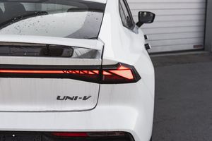 Changan UNI-V 2023 года, 0 км - вид 11