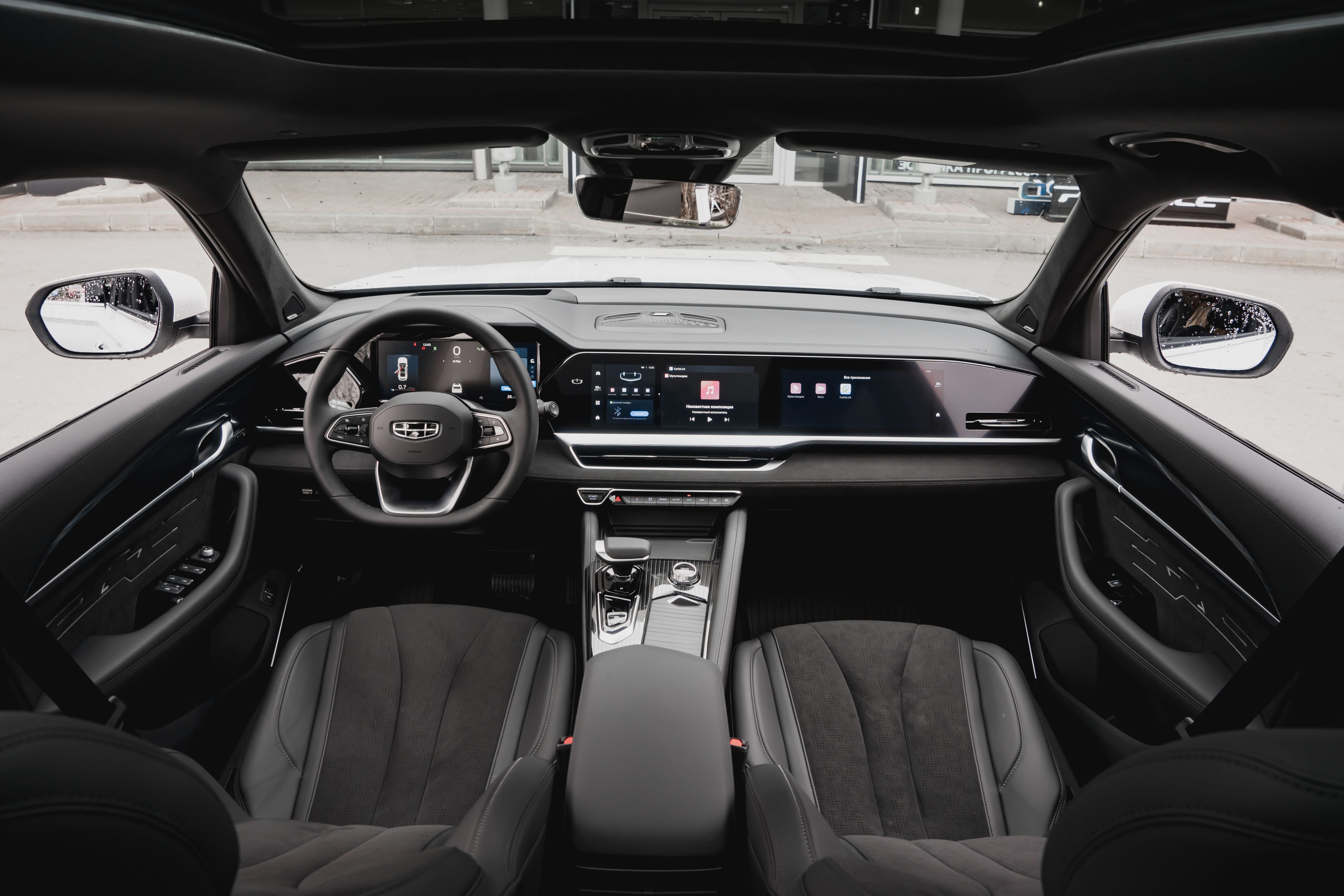Geely MONJARO Flagship