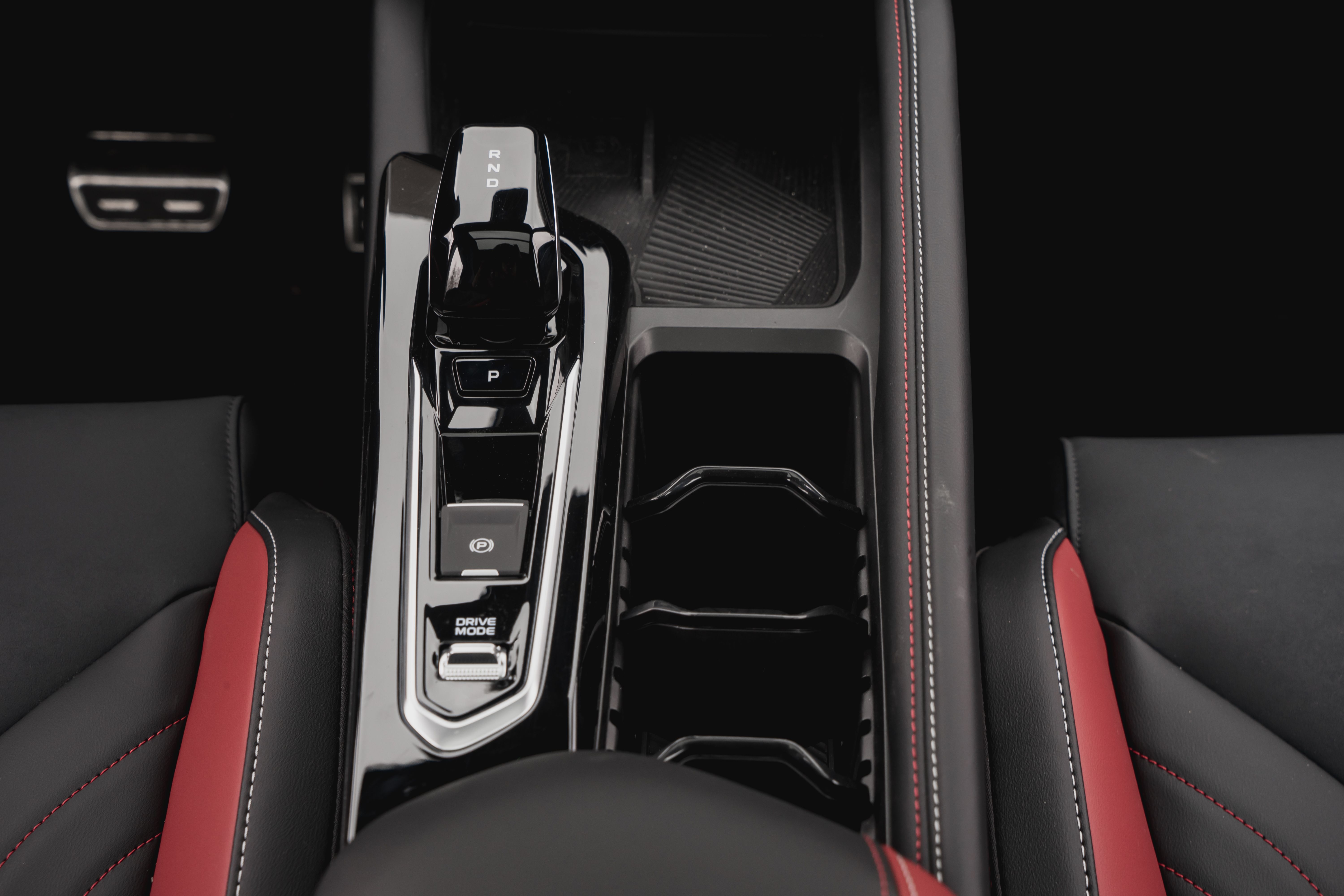 Geely Coolray I Restailing Flagship