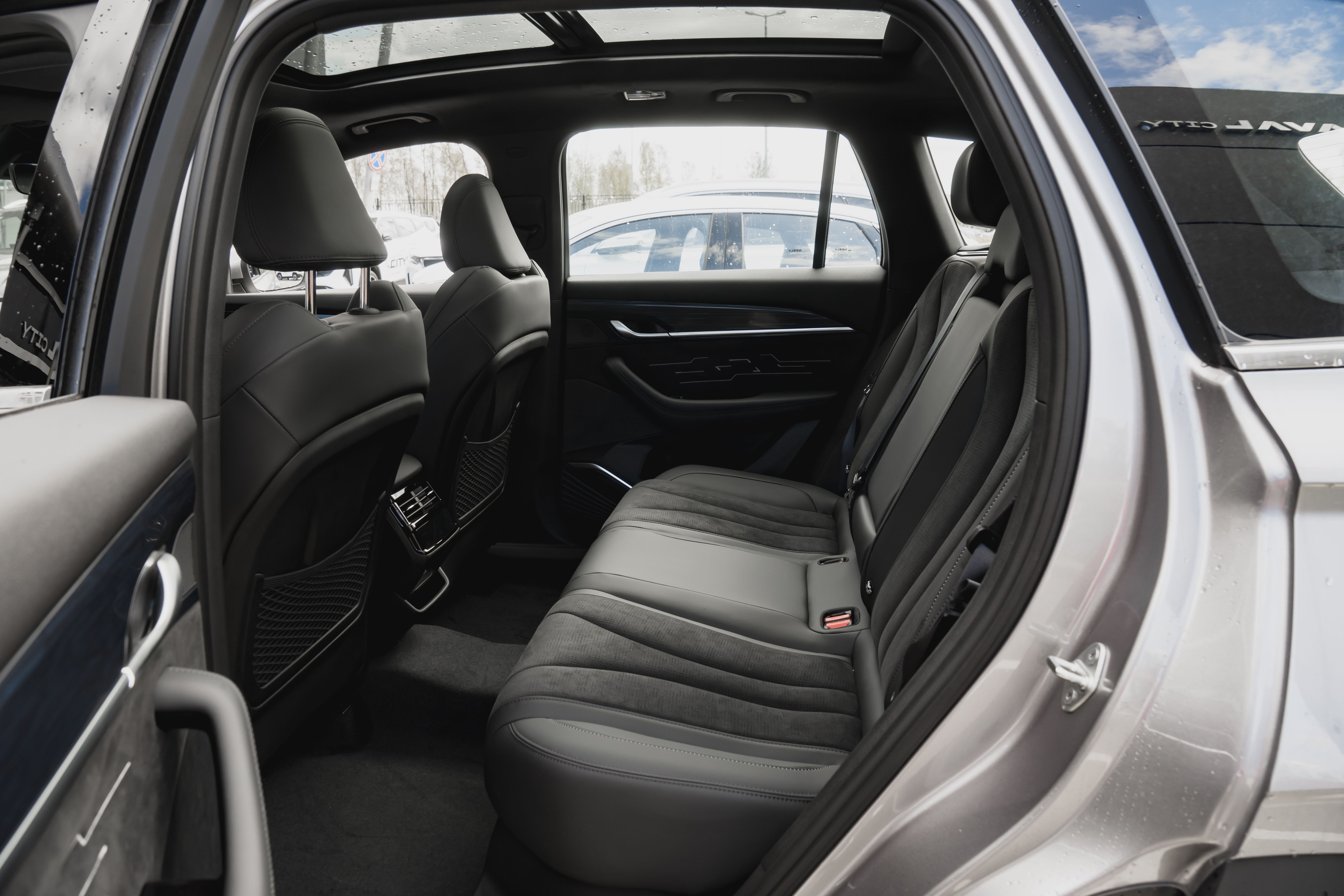 Geely MONJARO Luxury