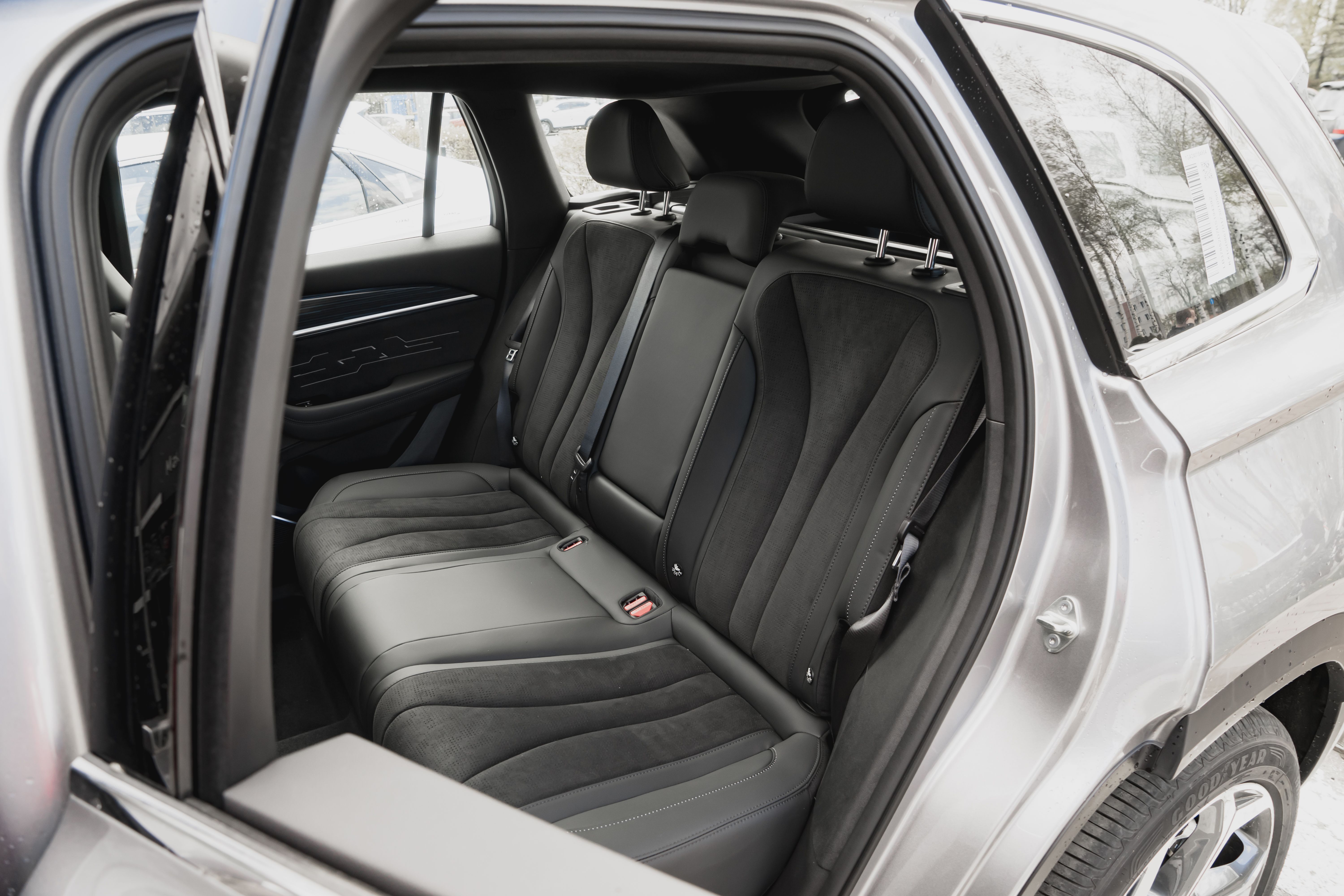 Geely MONJARO Luxury