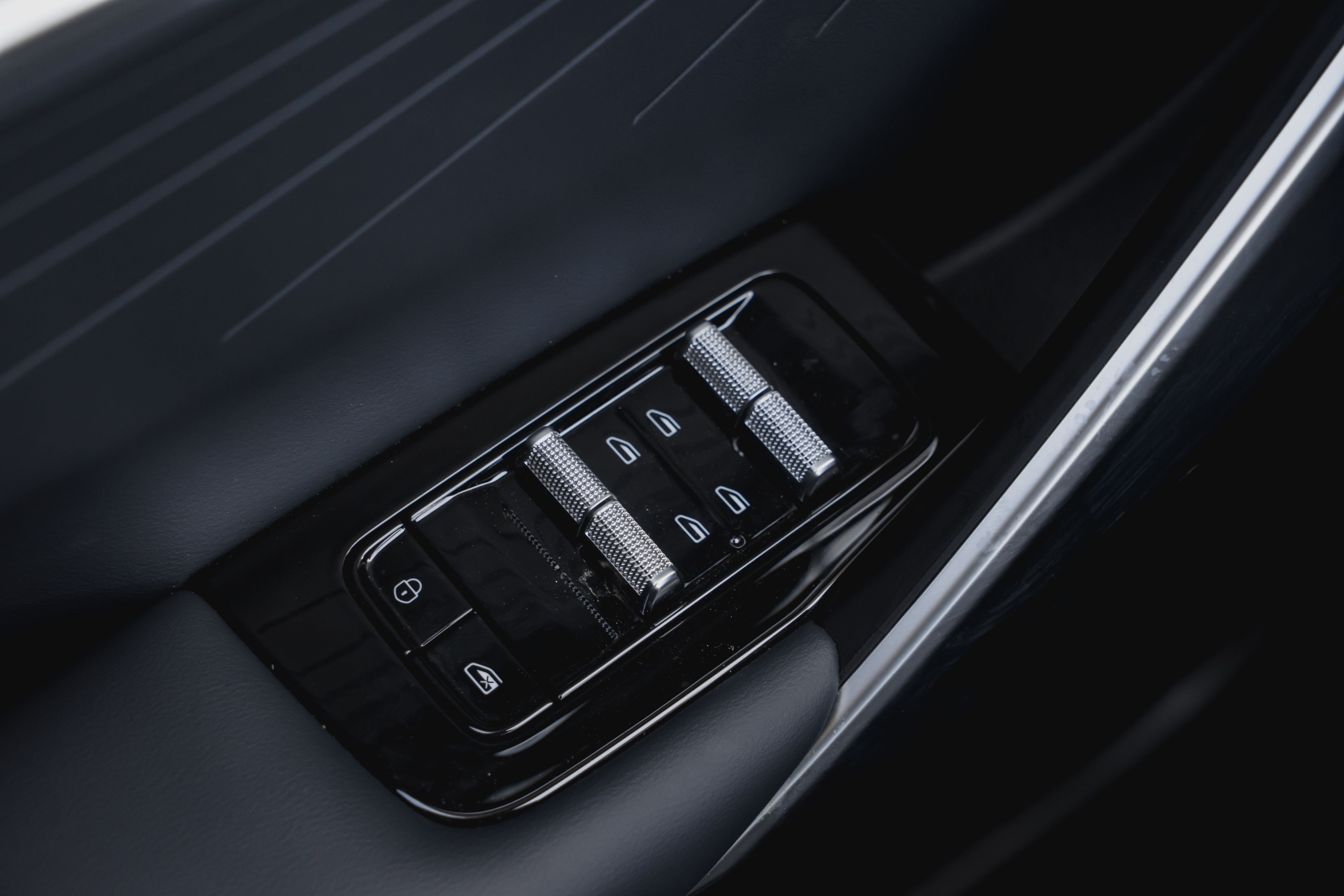 Geely ATLAS Flagship