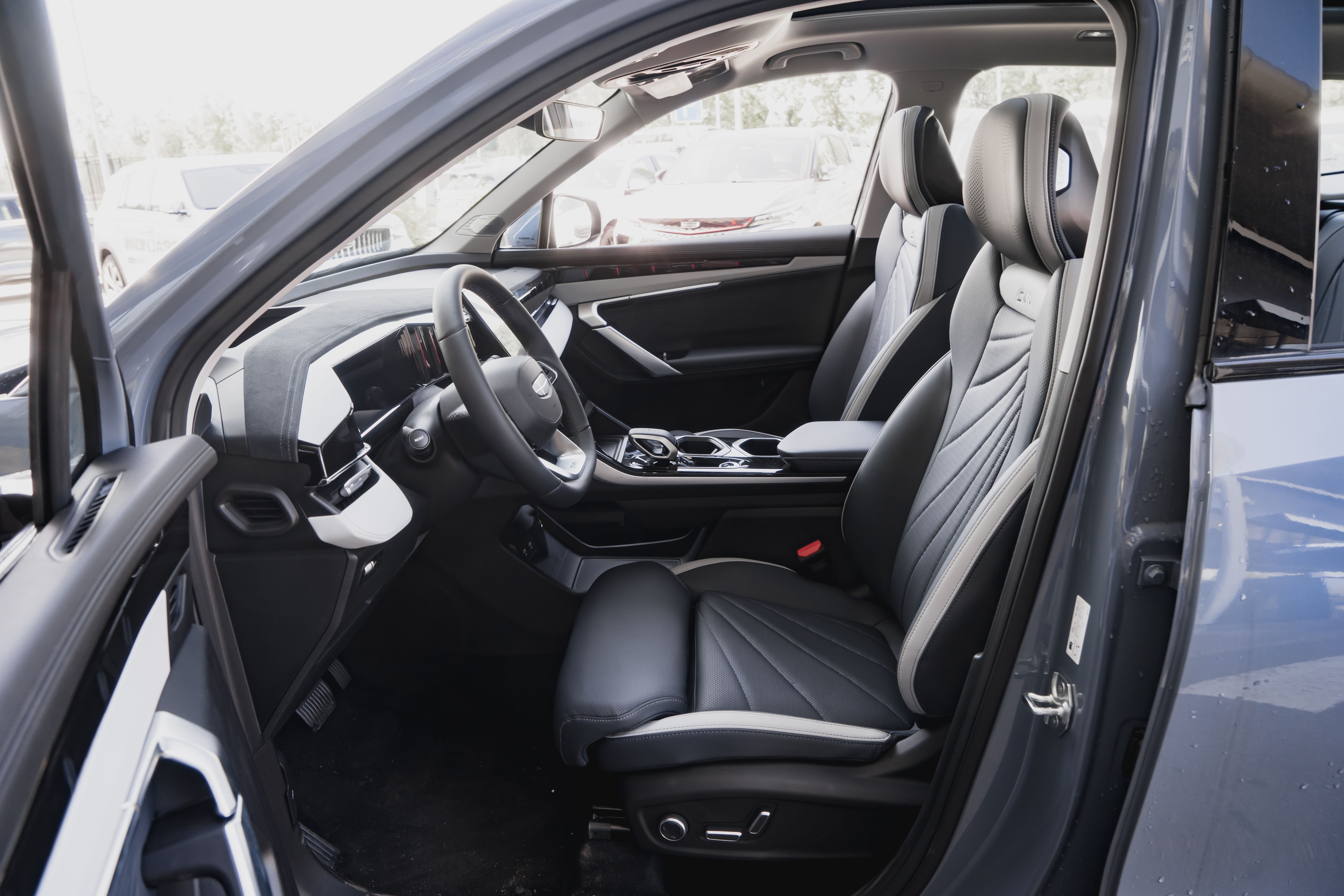 Geely ATLAS Flagship