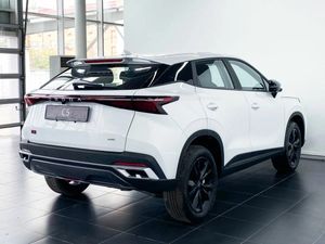 Omoda C5 Active