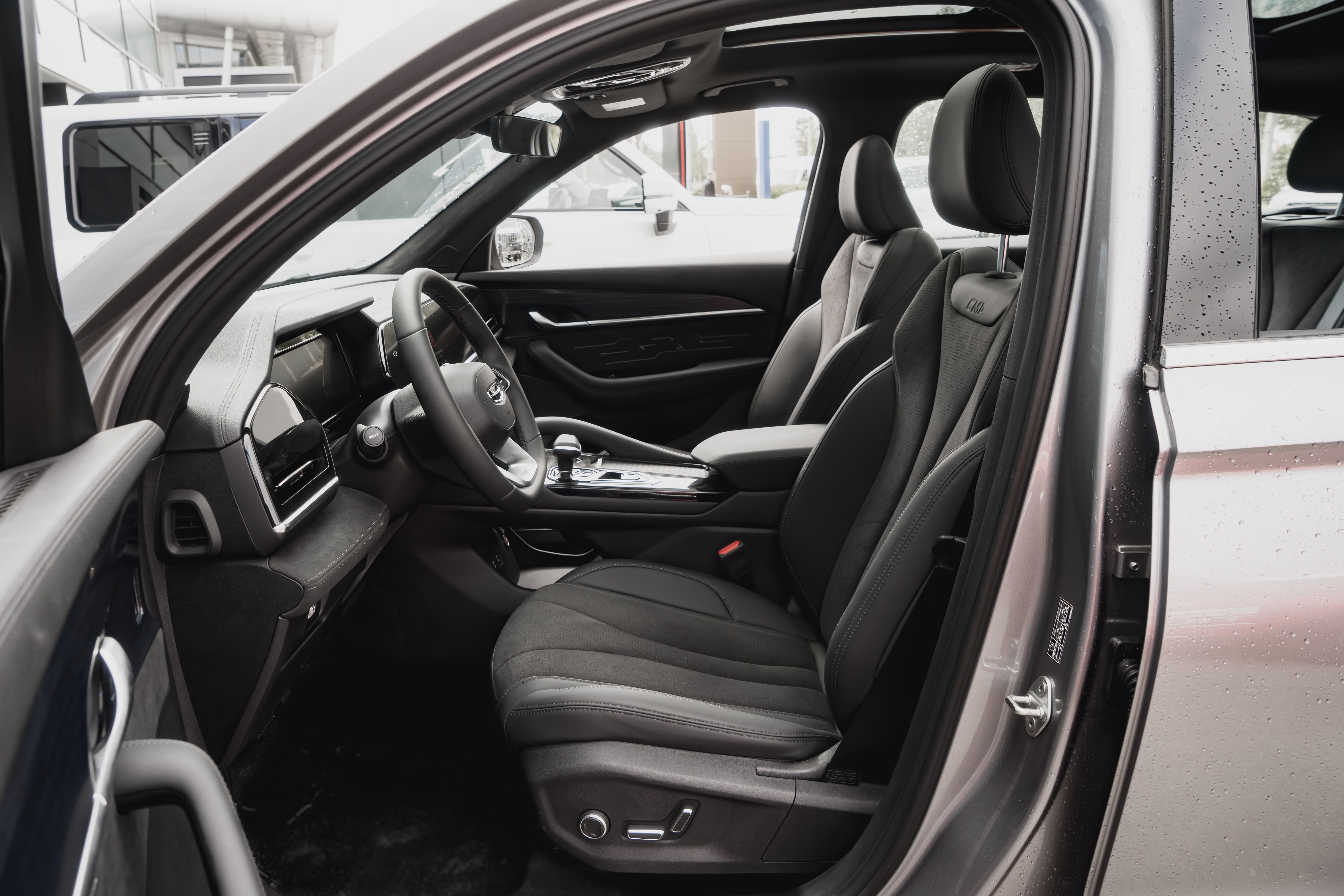 Geely MONJARO Luxury