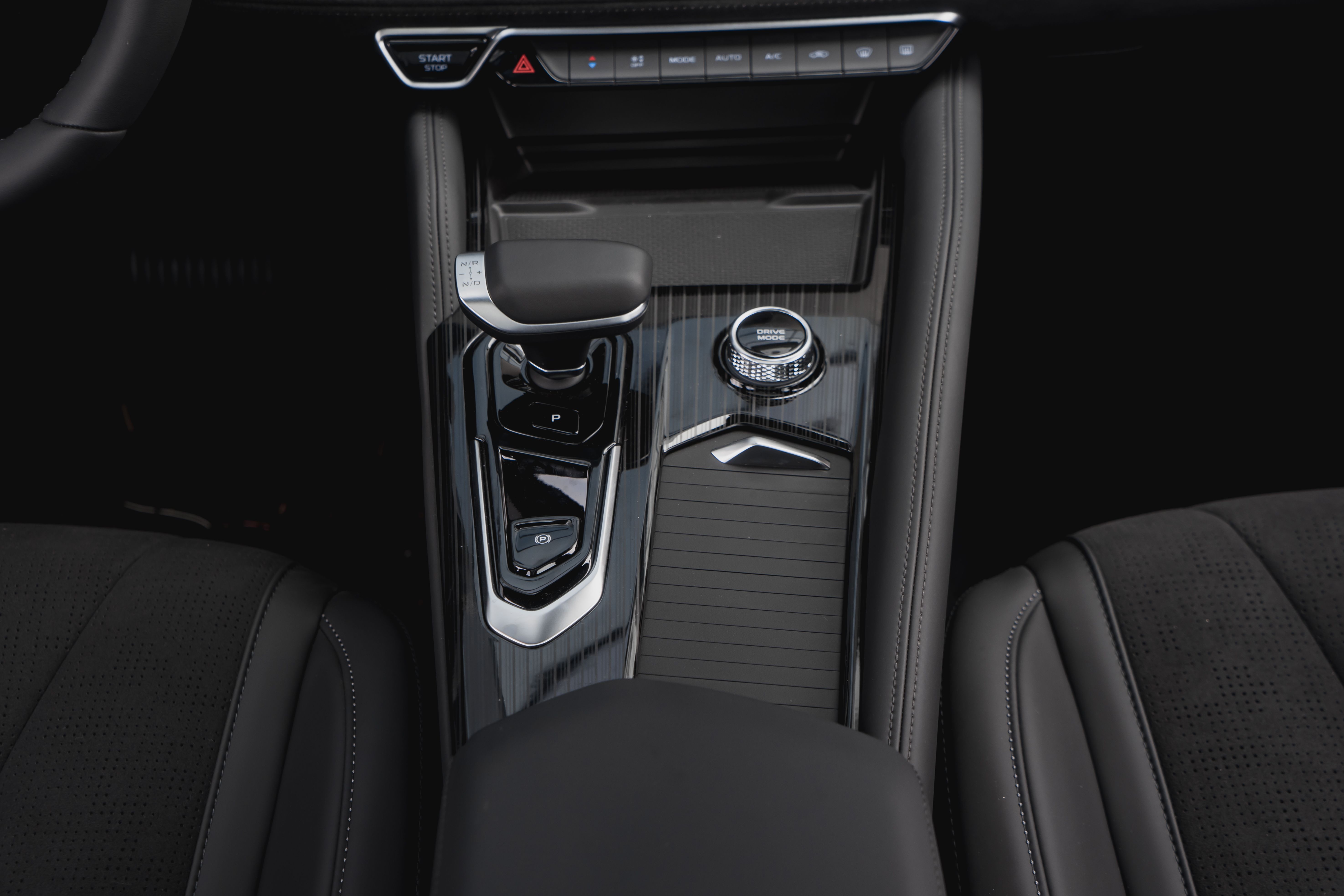 Geely MONJARO Luxury