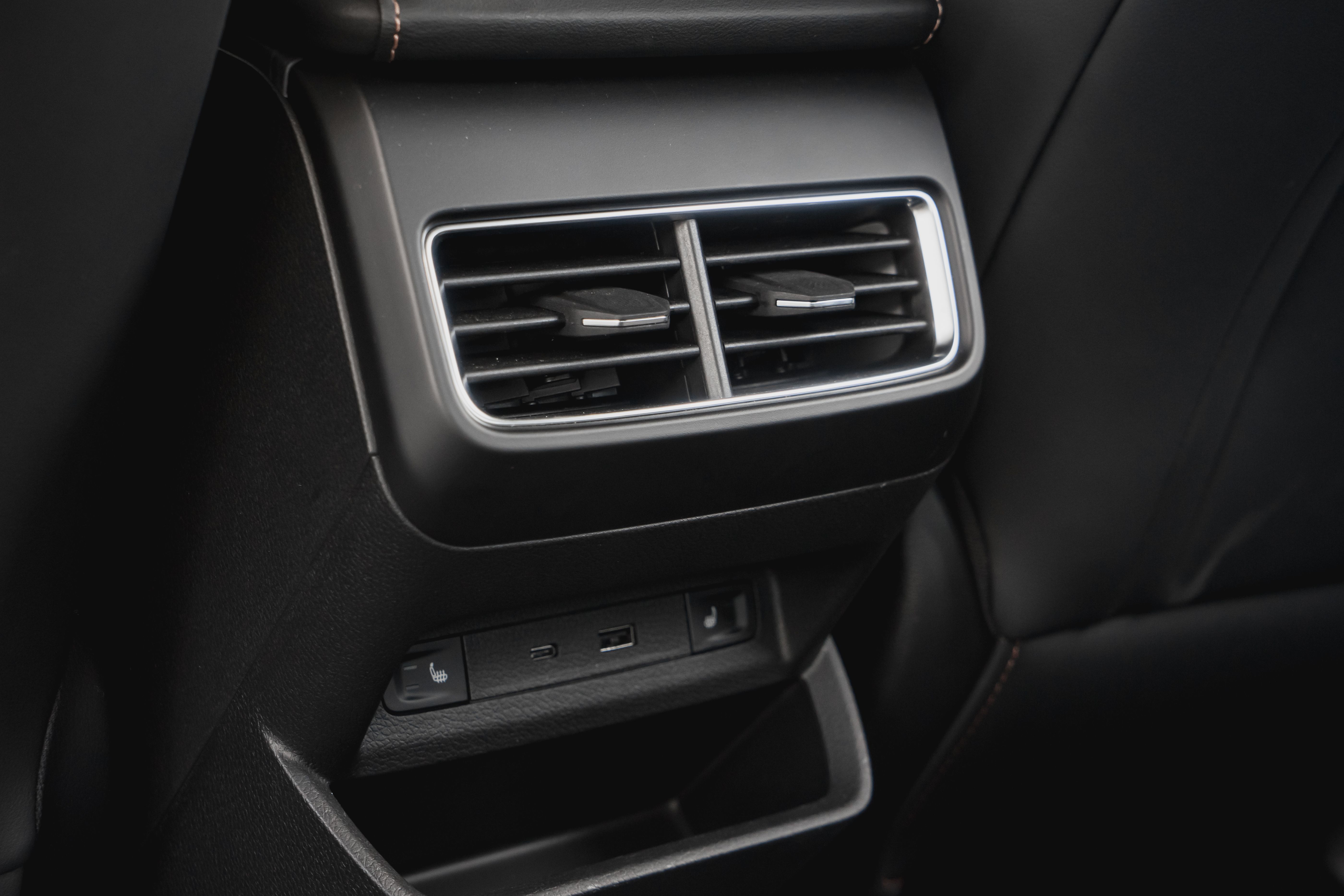 Geely Preface Flagship