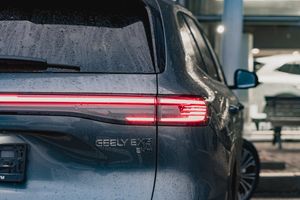 Geely EX5 EM-i 2025 года, 0 км - вид 10