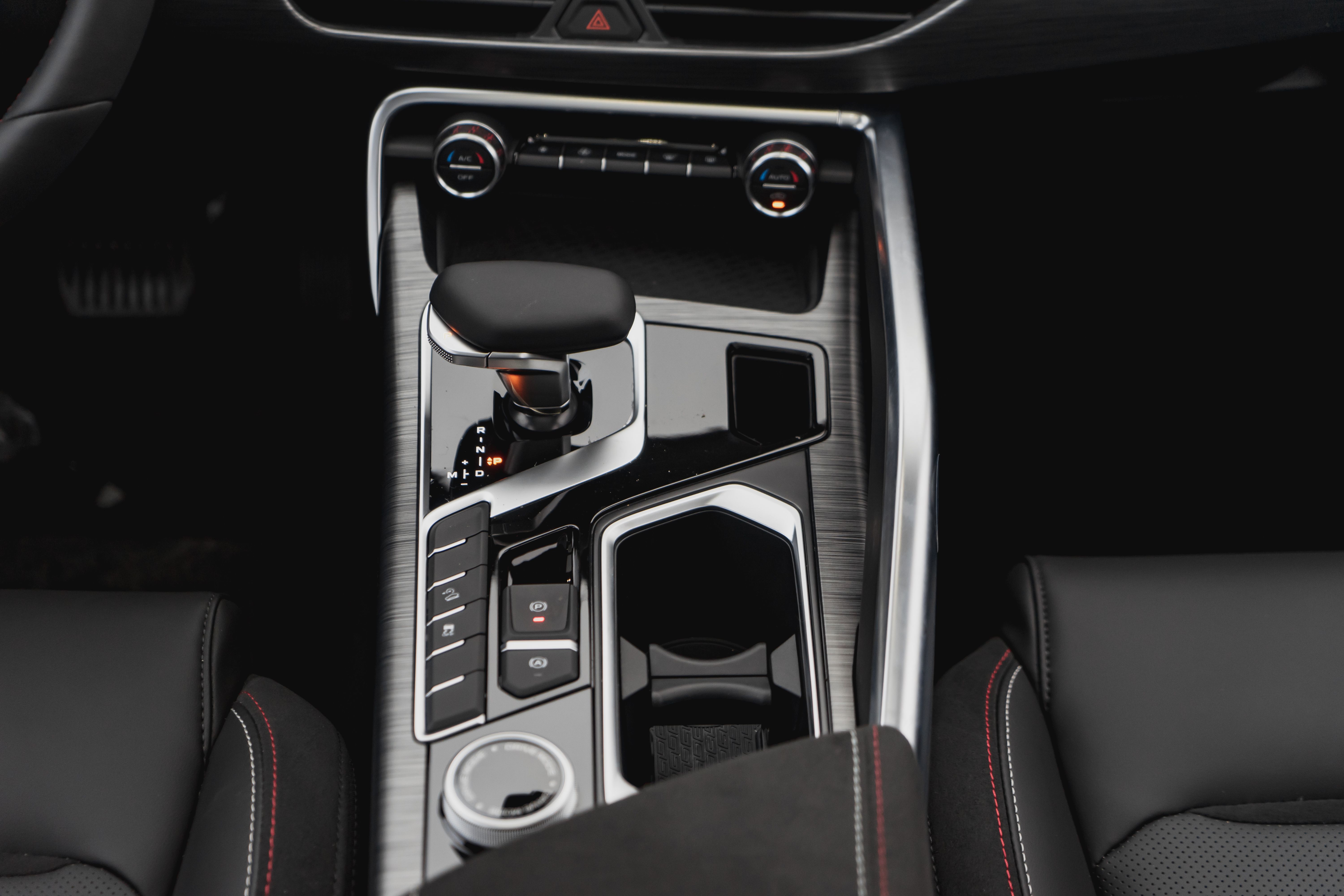 Knewstar 001 Flagship Sport