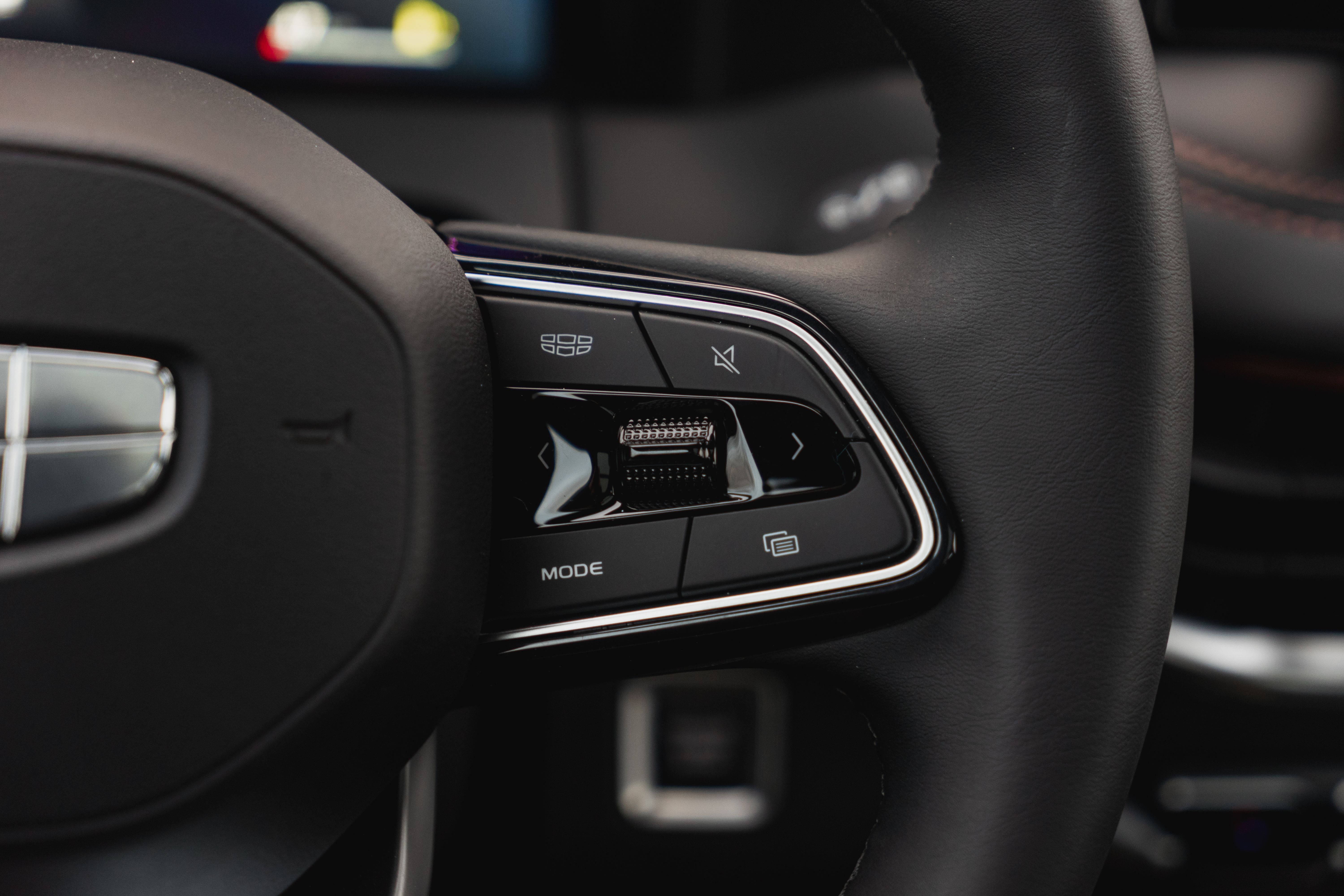 Geely OKAVANGO Flagship