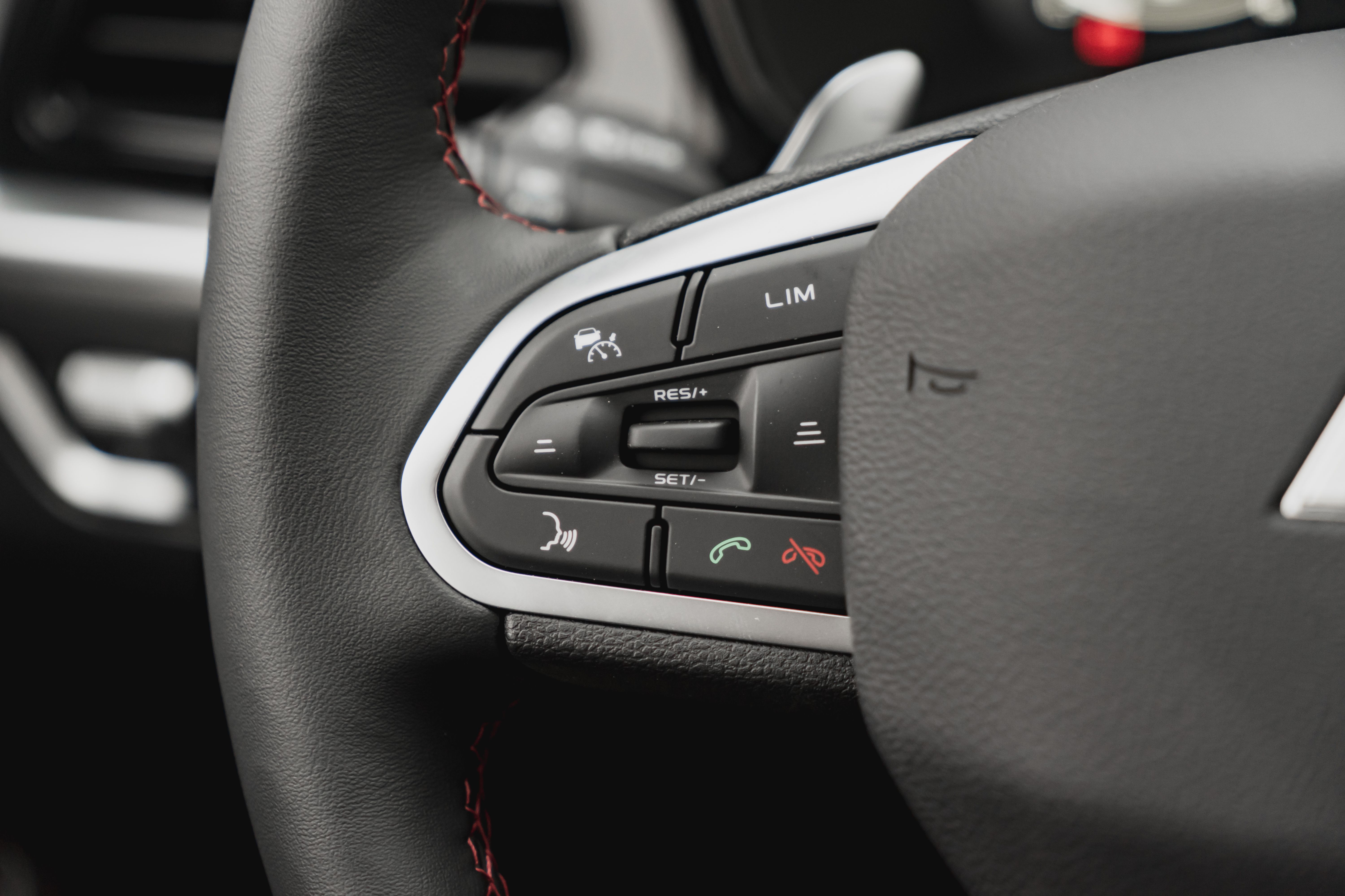 Knewstar 001 Flagship