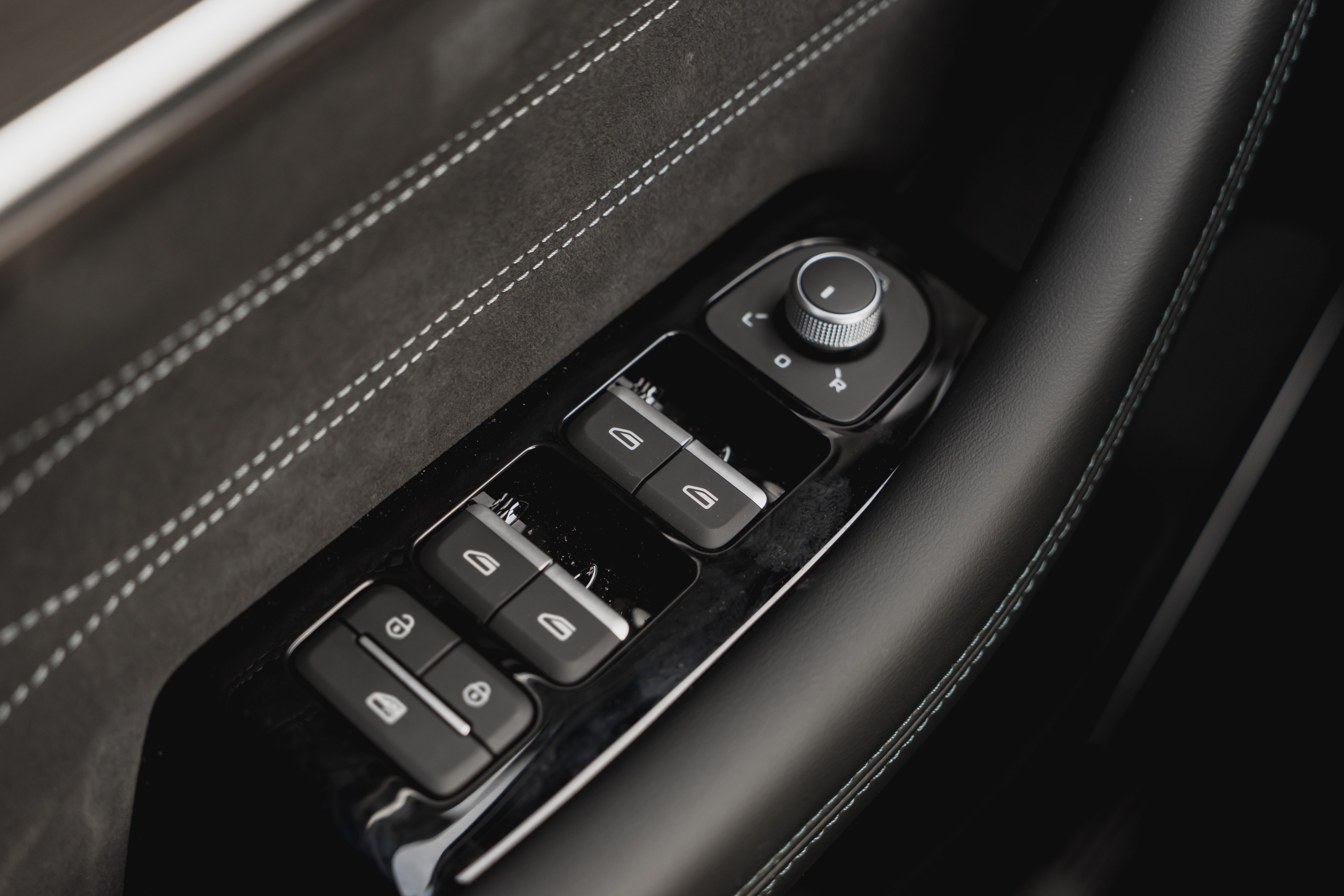 Geely MONJARO Flagship SE 2.0T 8AT 4WD