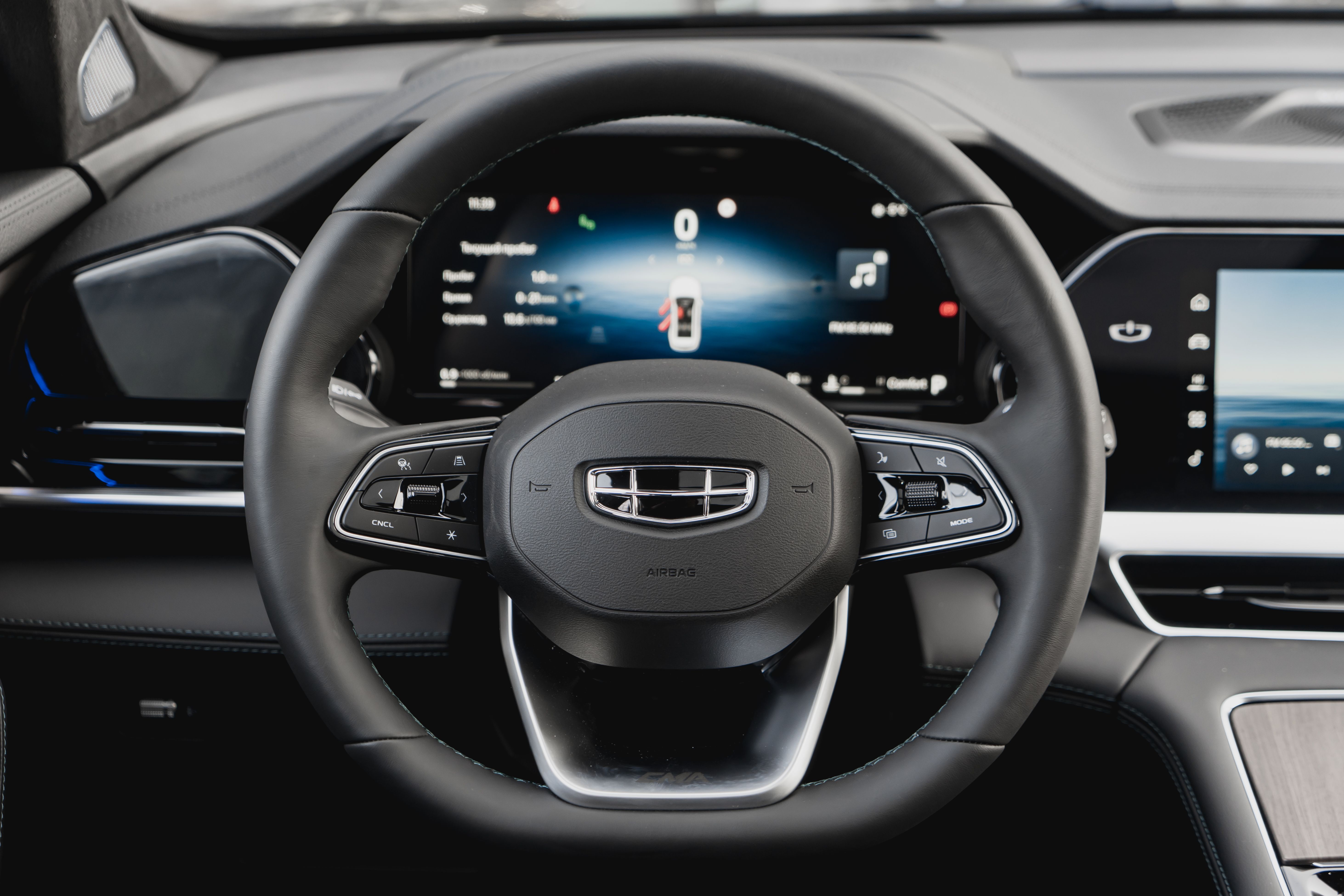 Geely MONJARO Flagship SE 2.0T 8AT 4WD