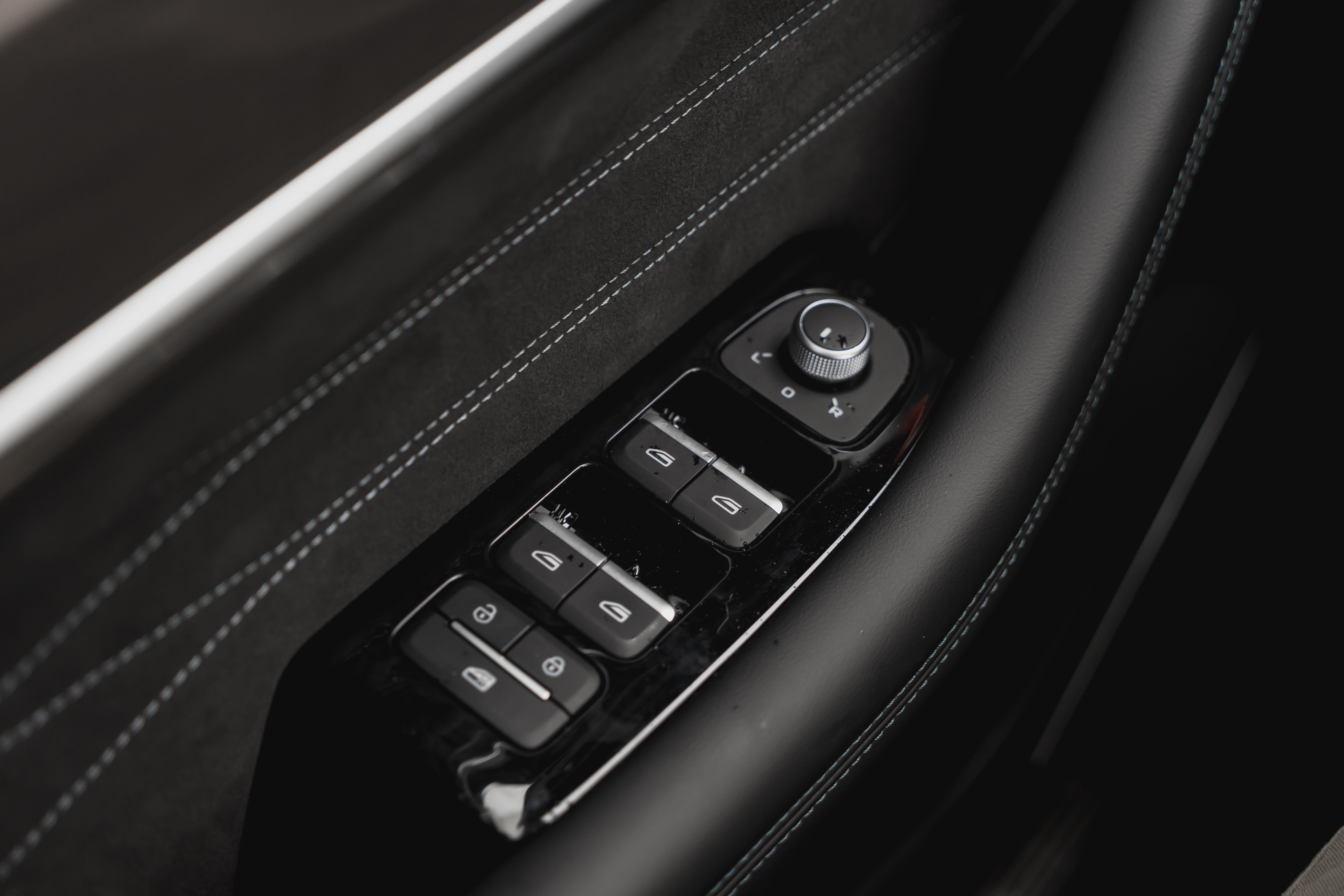 Geely MONJARO Flagship SE 2.0T 8AT 4WD