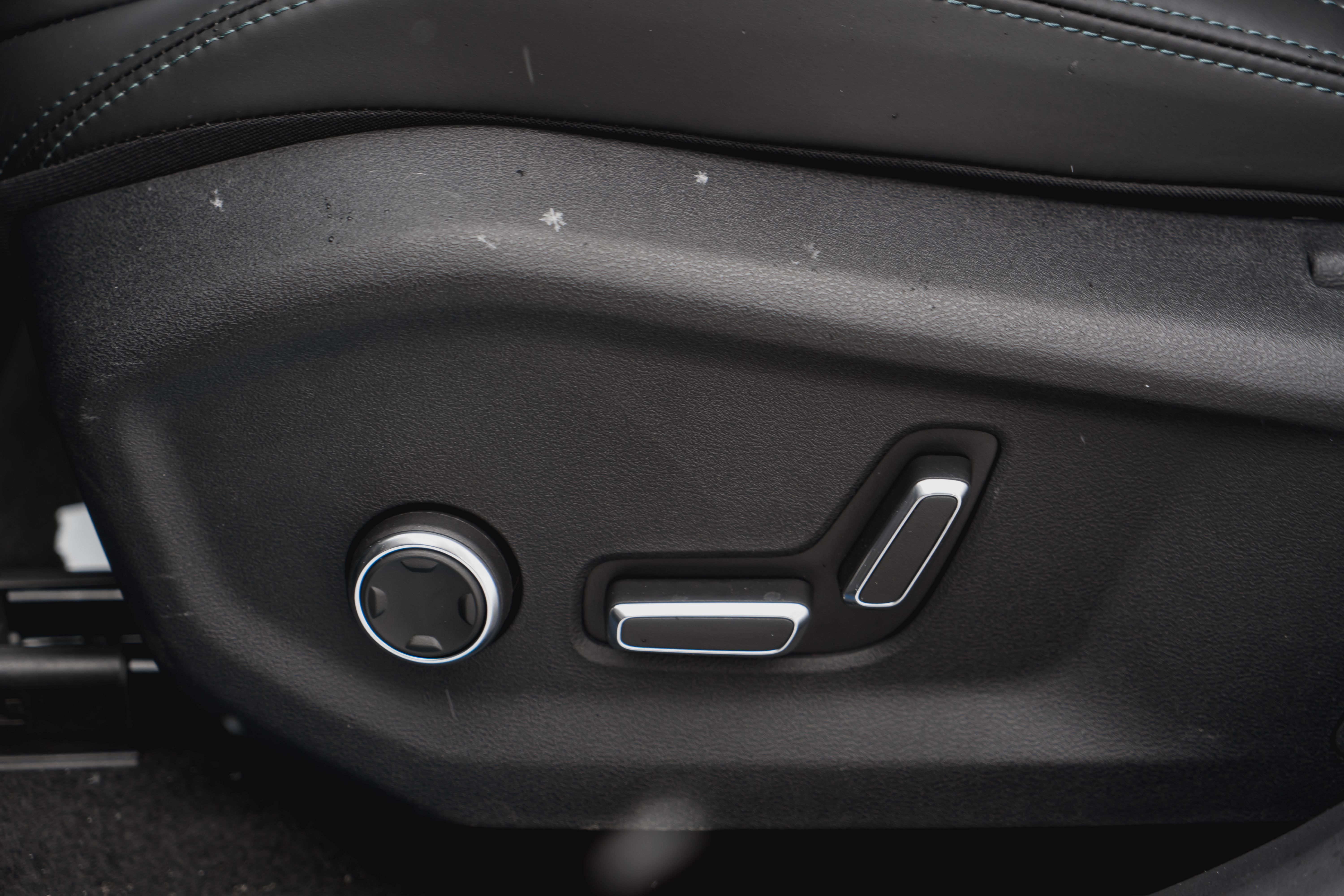 Geely MONJARO Flagship SE 2.0T 8AT 4WD