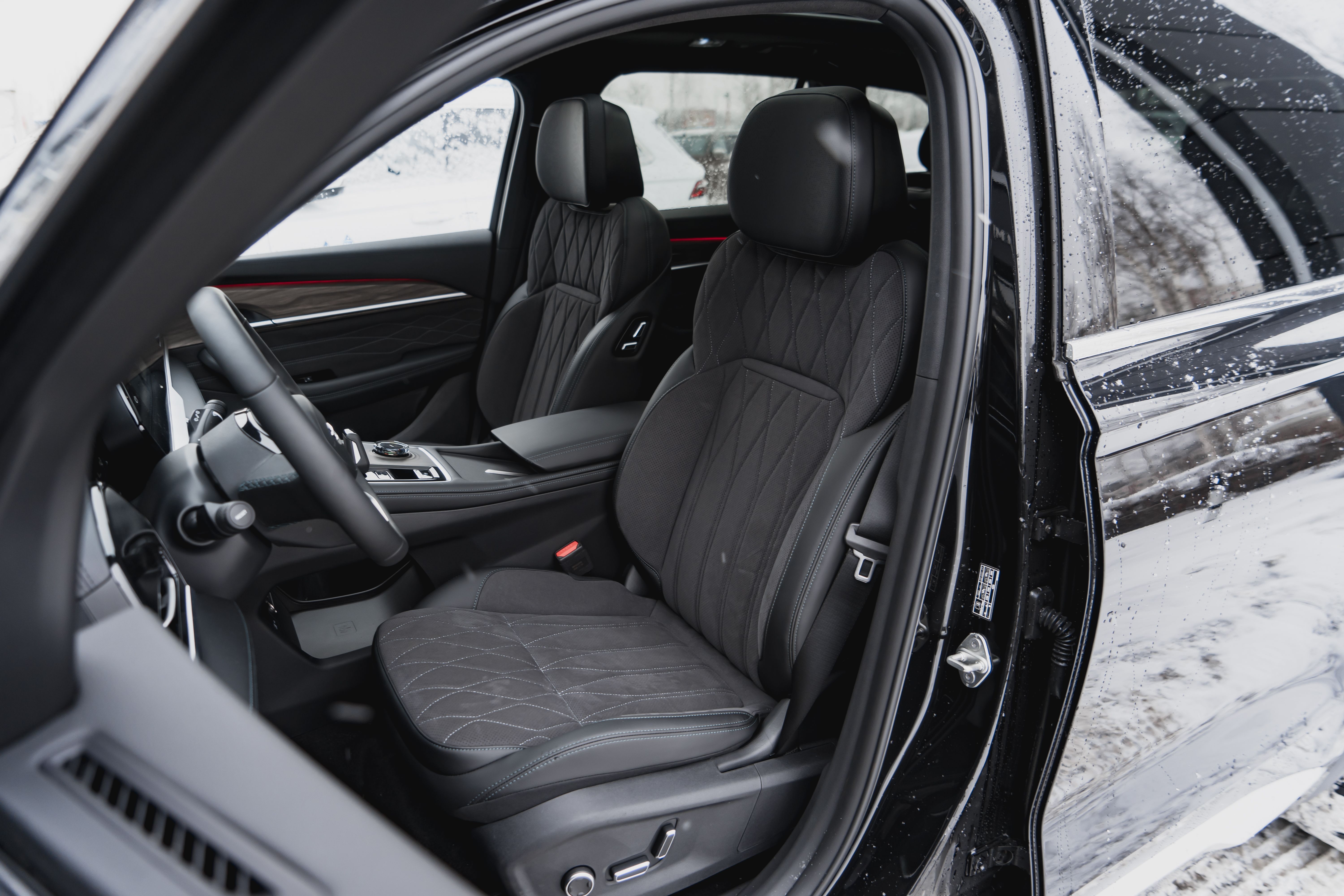 Geely MONJARO Flagship SE 2.0T 8AT 4WD