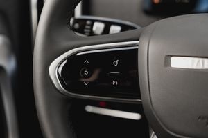 Jaecoo J7 1.6t Dct Lifestyle Hp 4wd Fl - вид 12