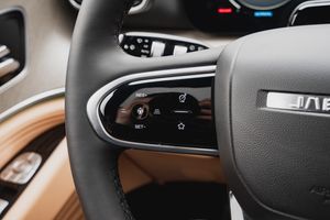 Jaecoo J8 2.0T робот. Престиж черн. салон 4ПП - вид 15