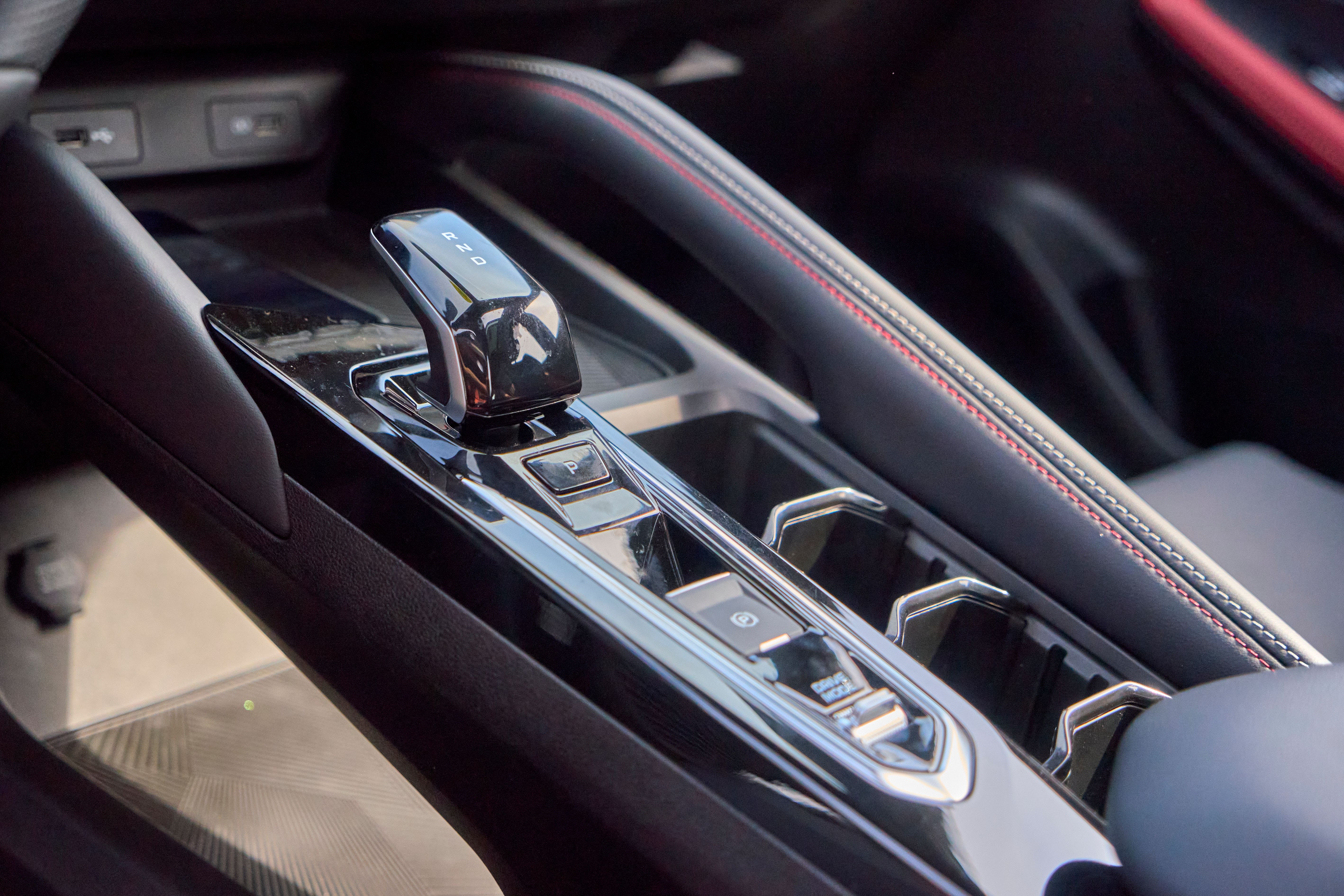 Geely COOLRAY Эксклюзив/Exclusive 1,5T 7АКП передний привод