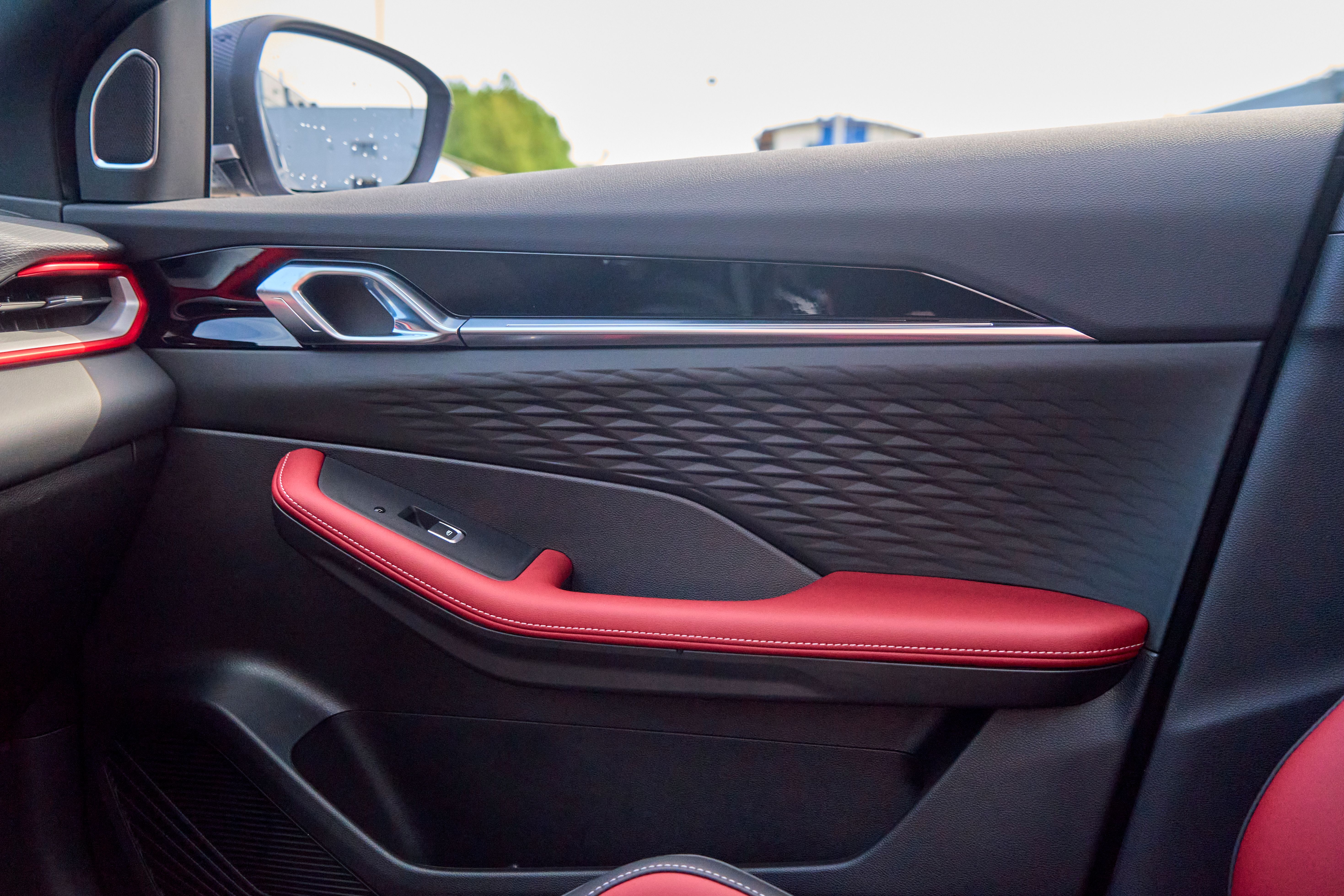 Geely COOLRAY Эксклюзив/Exclusive 1,5T 7АКП передний привод