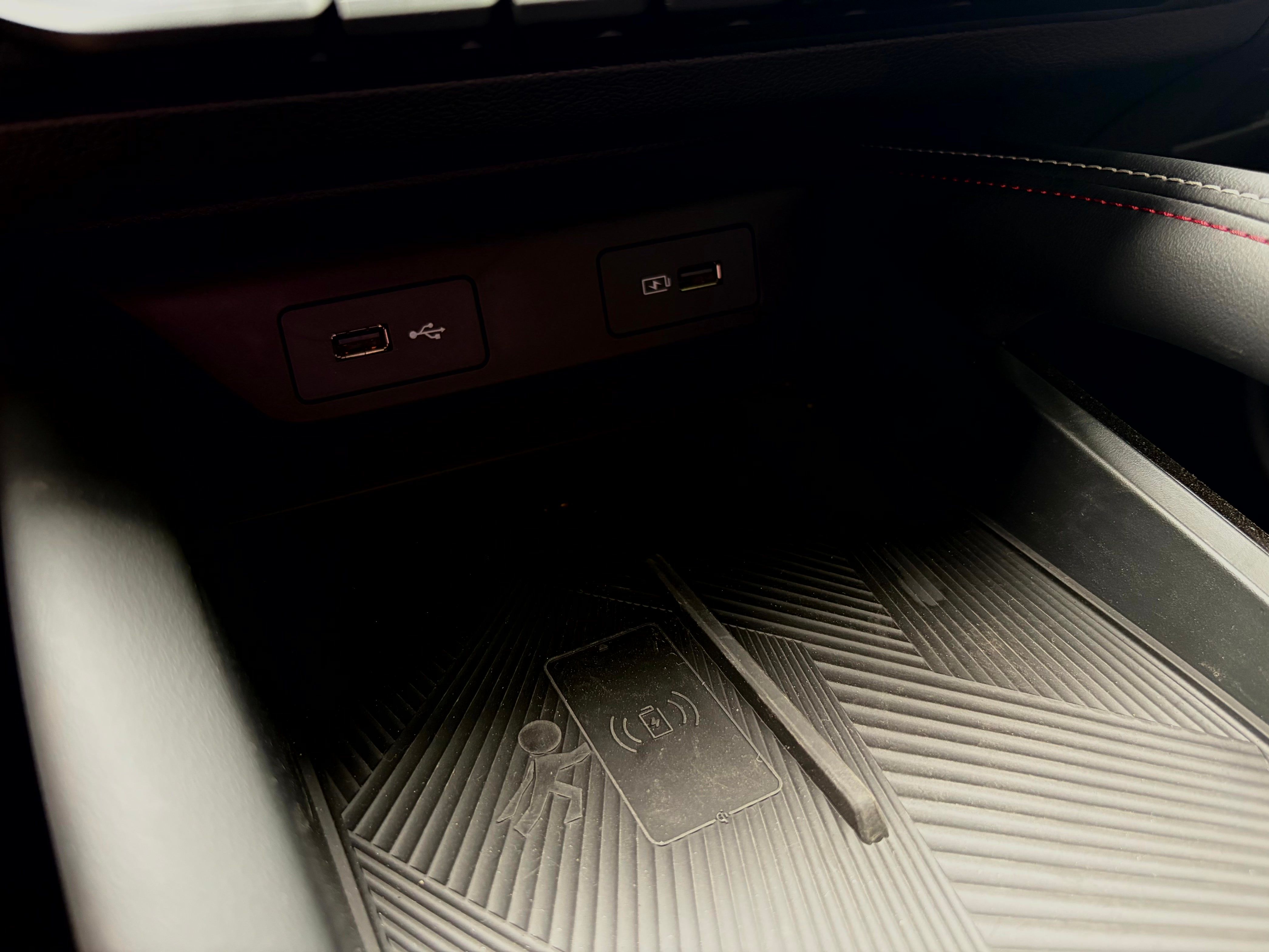 Geely COOLRAY эксклюзив