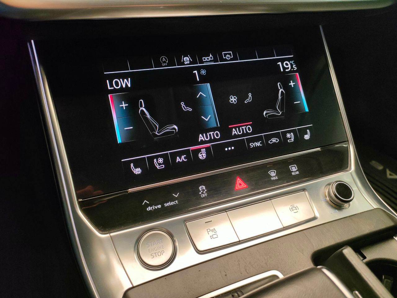 Audi A6 2018 года, 155 840 км - вид 11