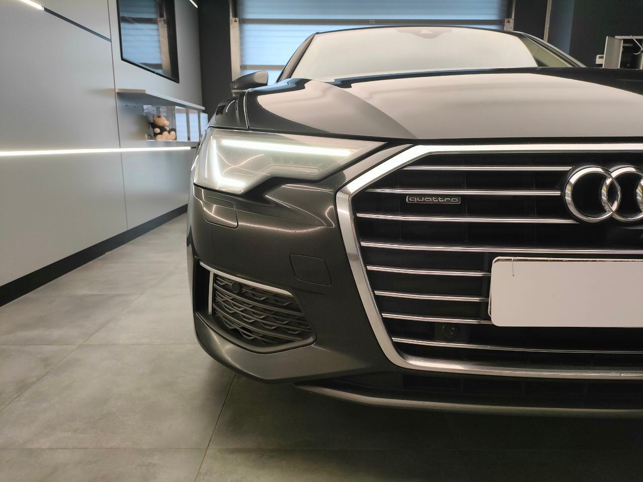 Audi A6 2018 года, 155 840 км - вид 3