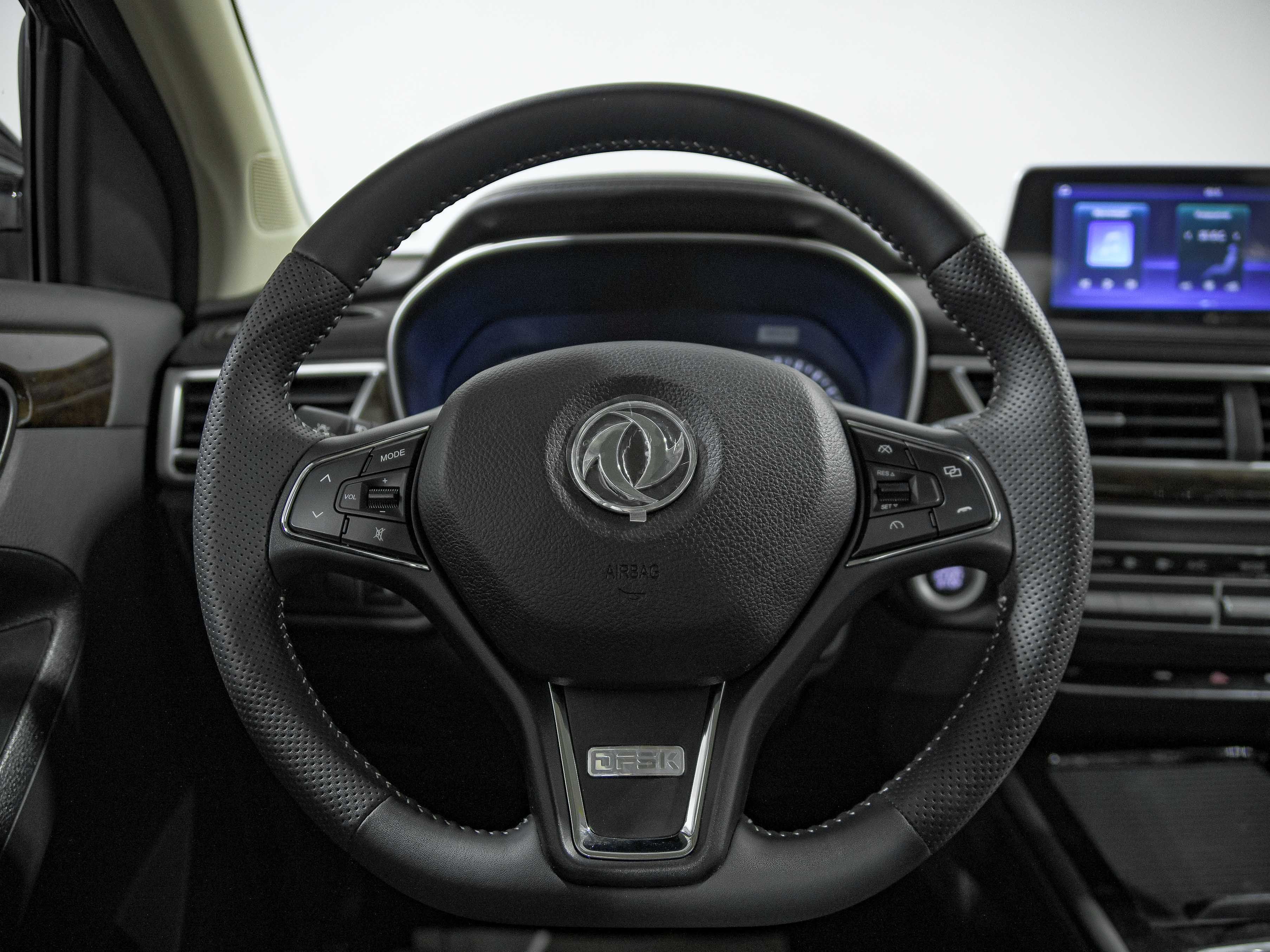 Dongfeng 580 2024 года, 40 км - вид 7