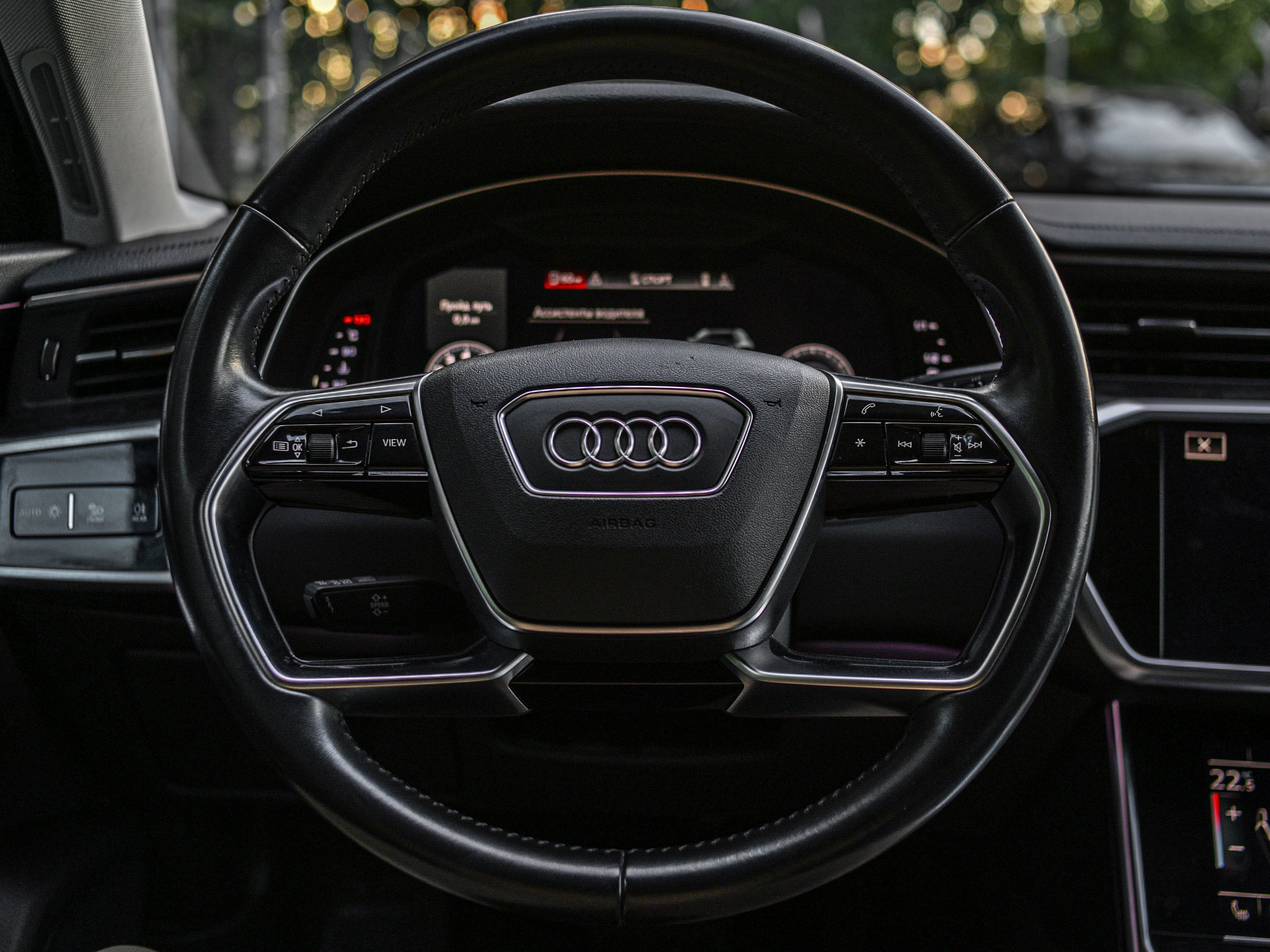 Audi A6 2018 года, 155 840 км - вид 8