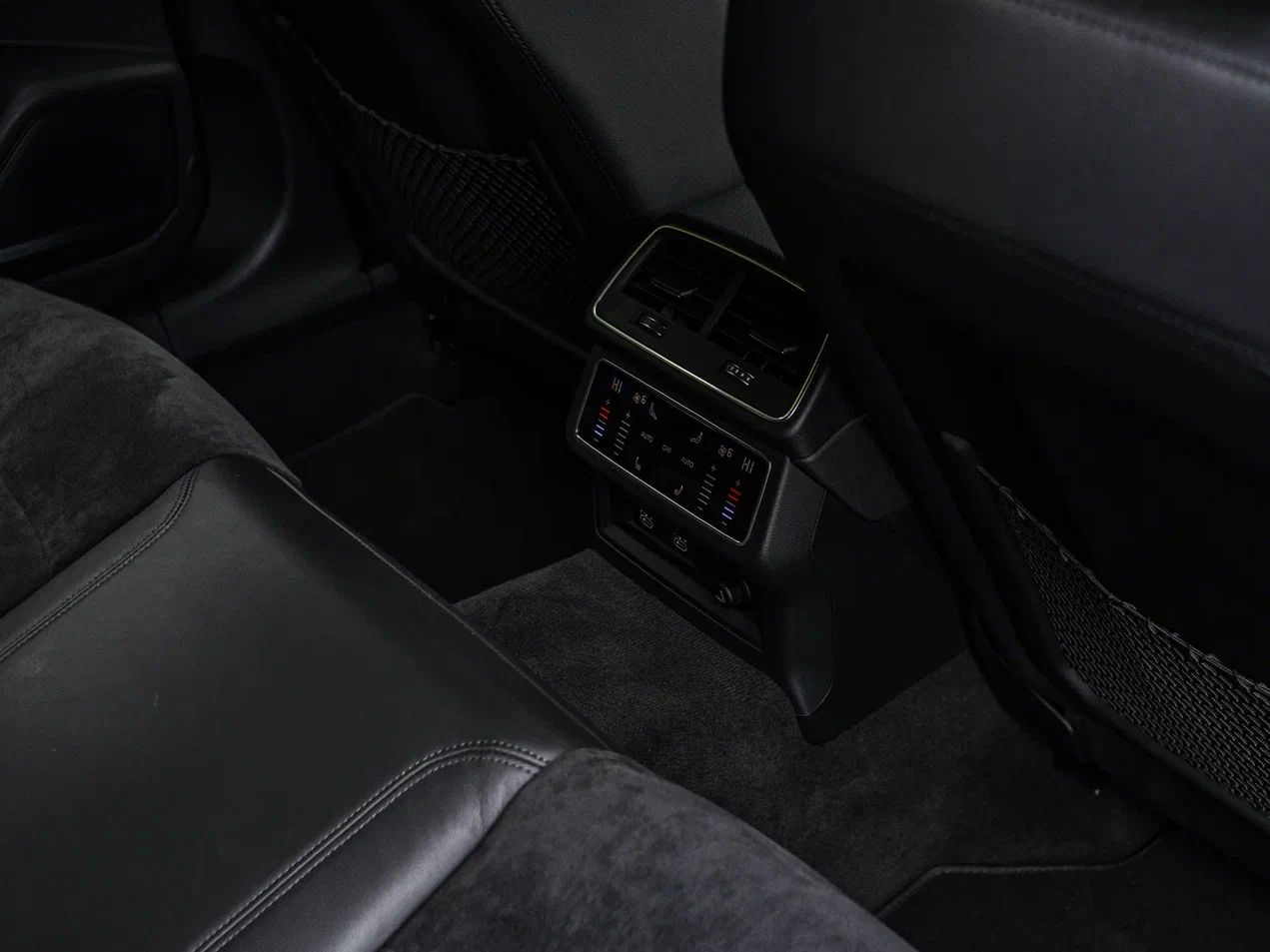 Audi A6 Allroad Quattro 2020 года, 41 000 км - вид 19