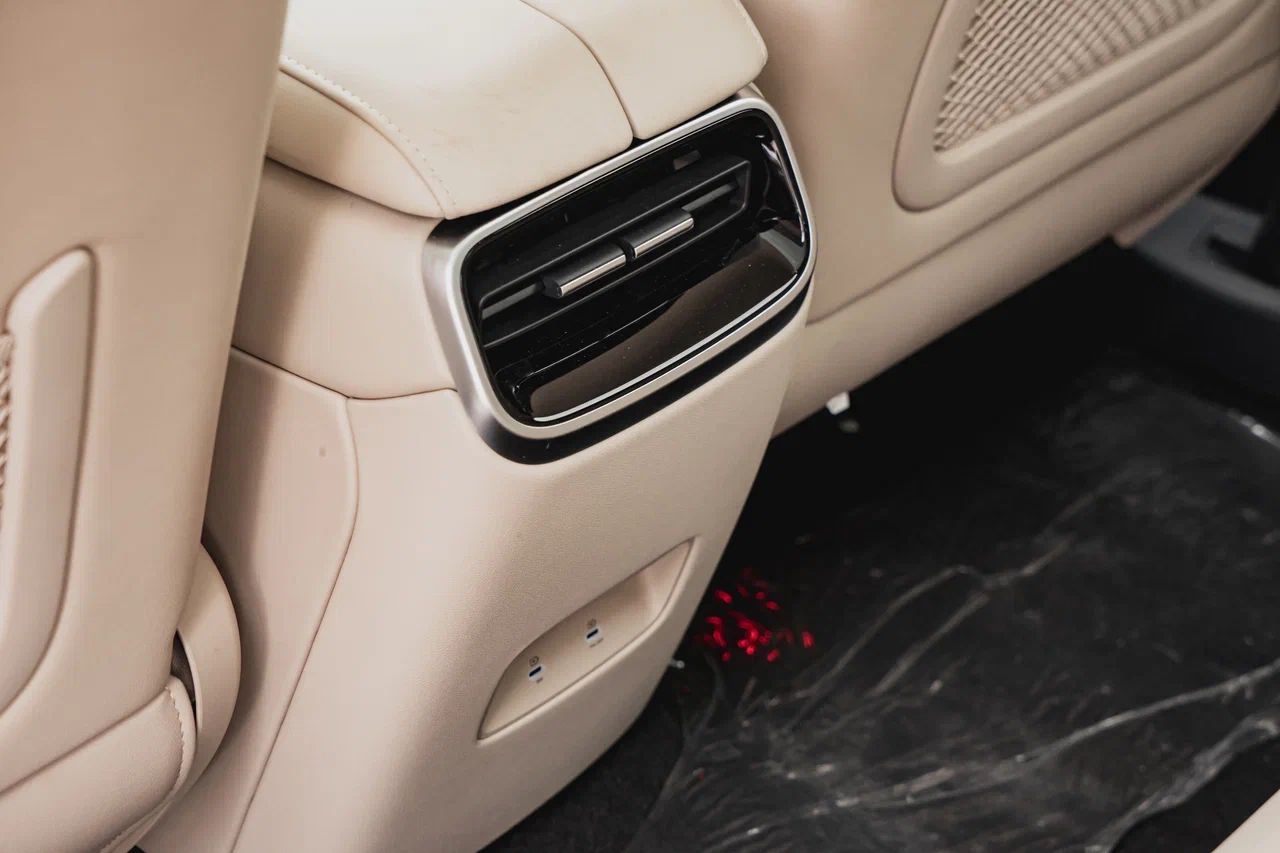 Seres M5 2024 года, 6 238 км - вид 18