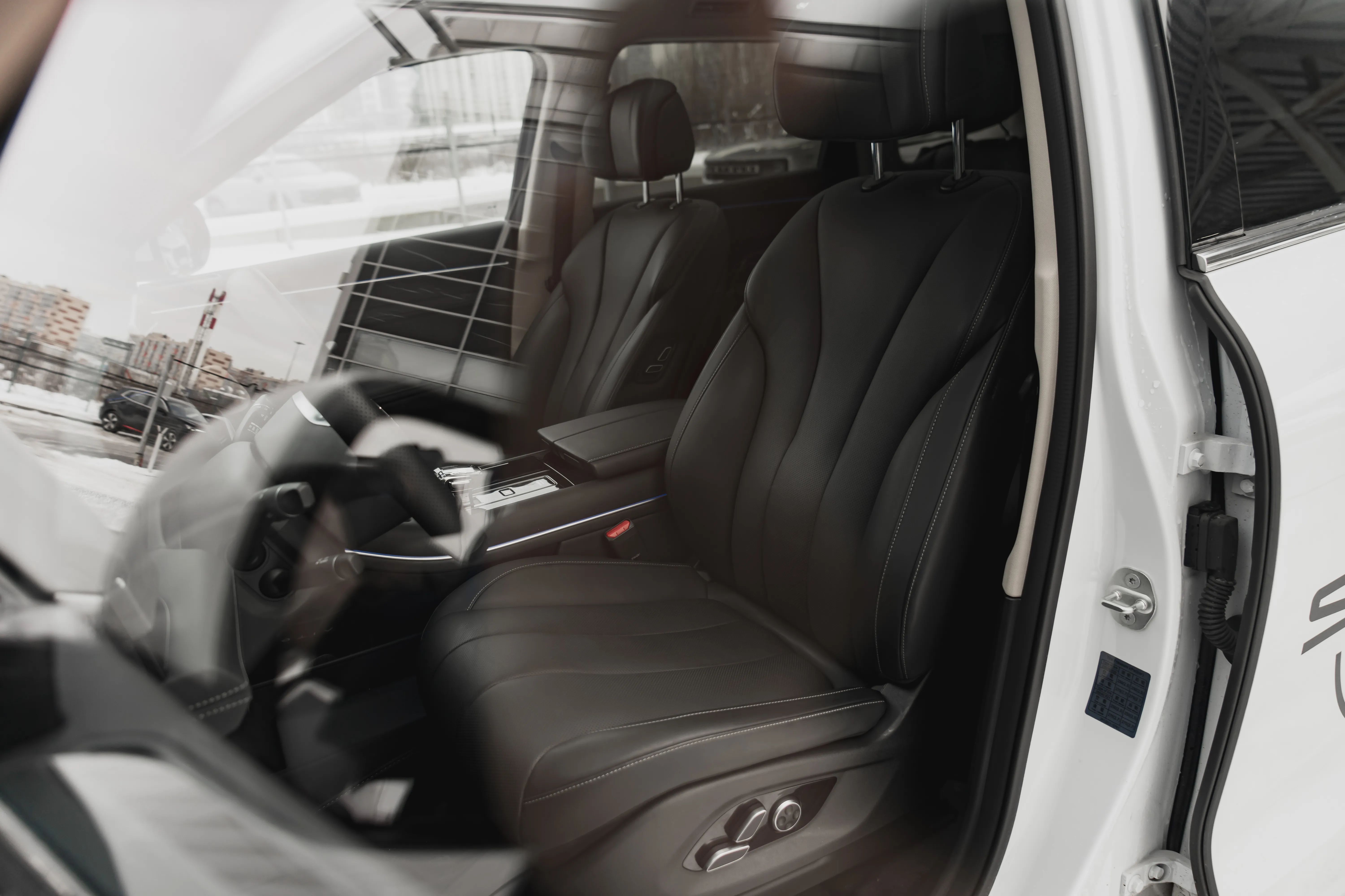 Seres M7 2023 года, 4 250 км - вид 7